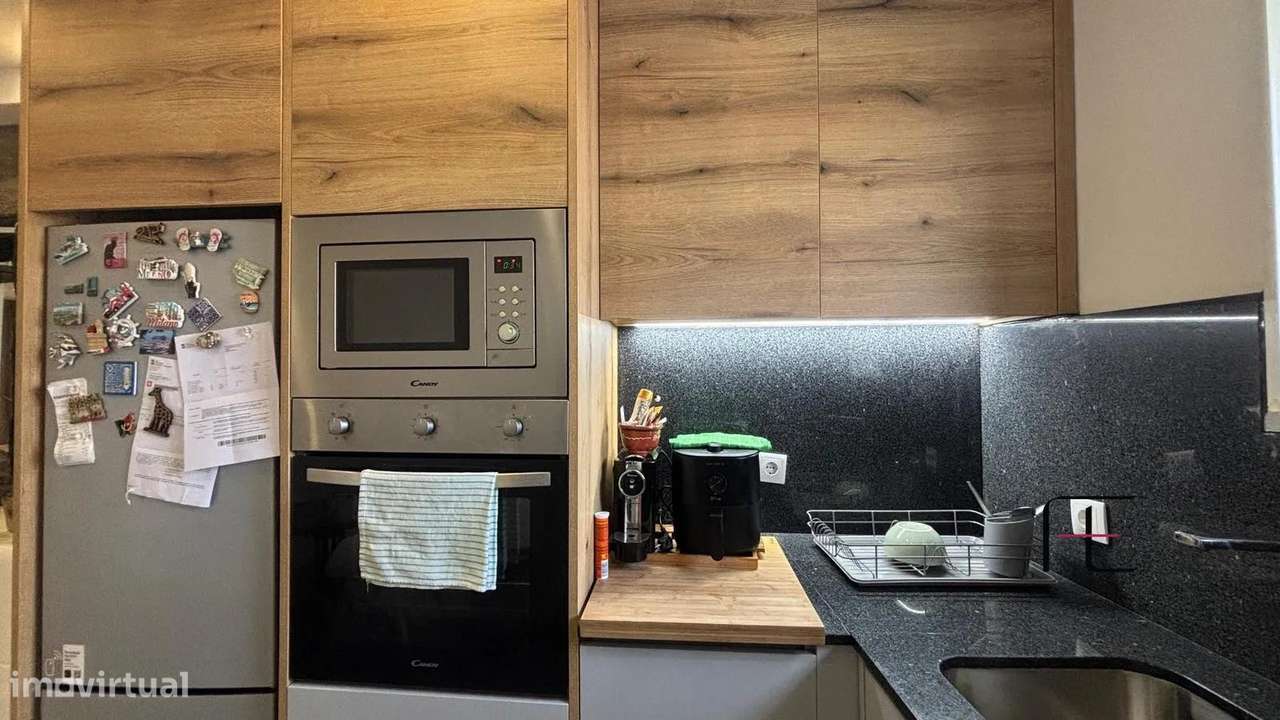Moradia t2 com espaço exterior em Valbom-8