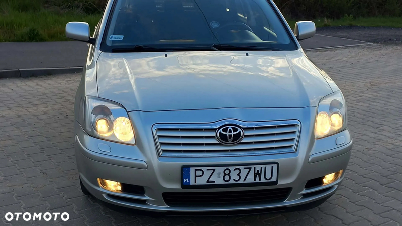 Toyota Avensis 1.8 VVT-i Combi - 22