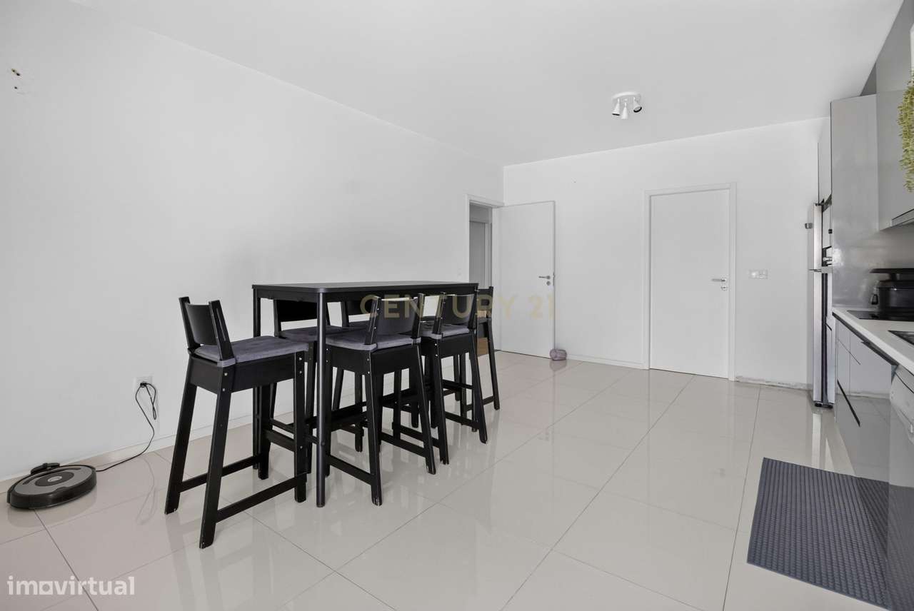 Moradia T3 com Suite, Jardim e Eficiência Energética A em Sequeade, Ba-13