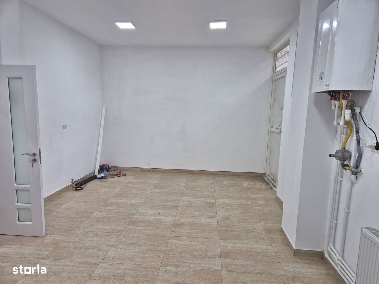 Închiriez spațiu comercial Republicii - Imagine principală: 5/8