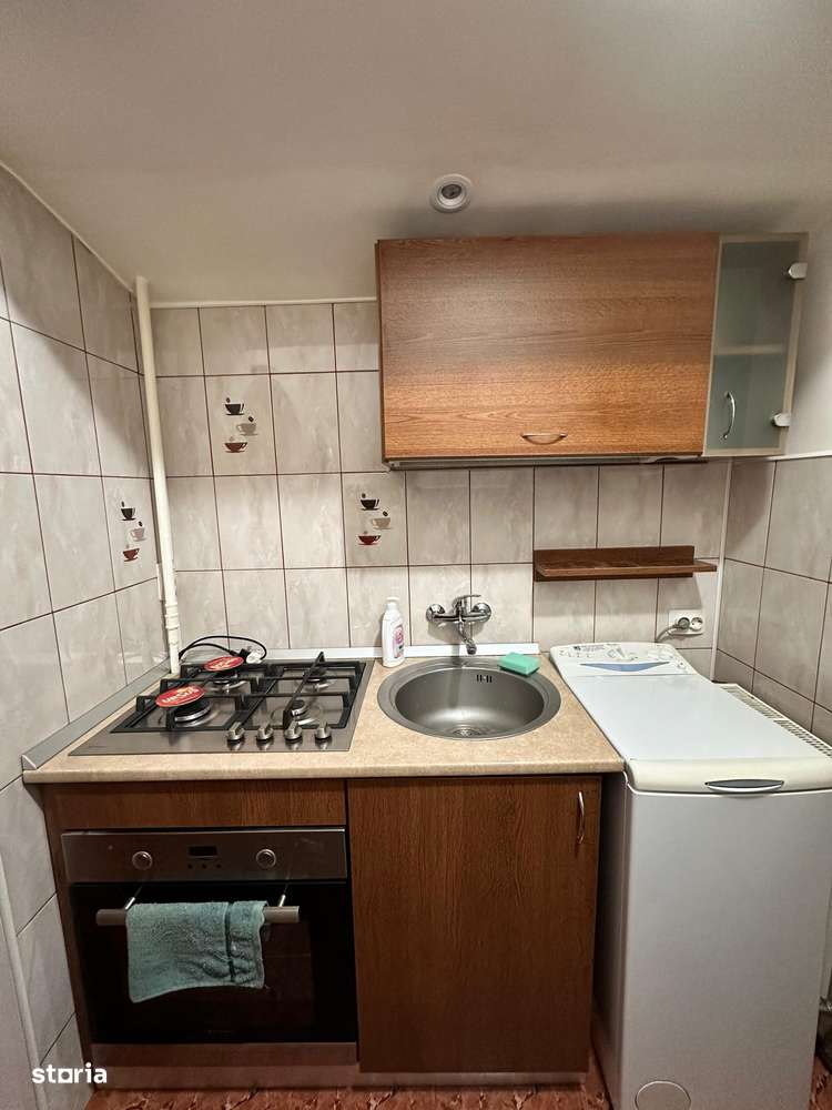 De vanzare 3 camere mobilat și utilat ultracentral Pret 67.000 e - Imagine principală: 5/20