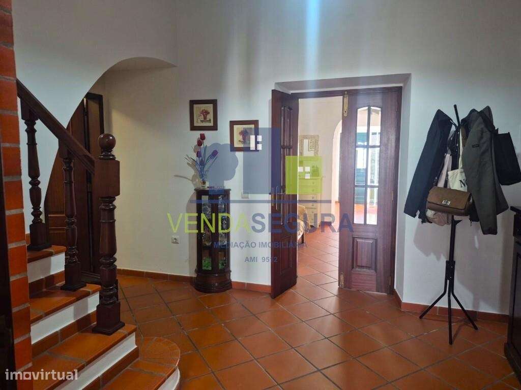 Moradia T3 com quintal, terraço e garagem | Pias-9