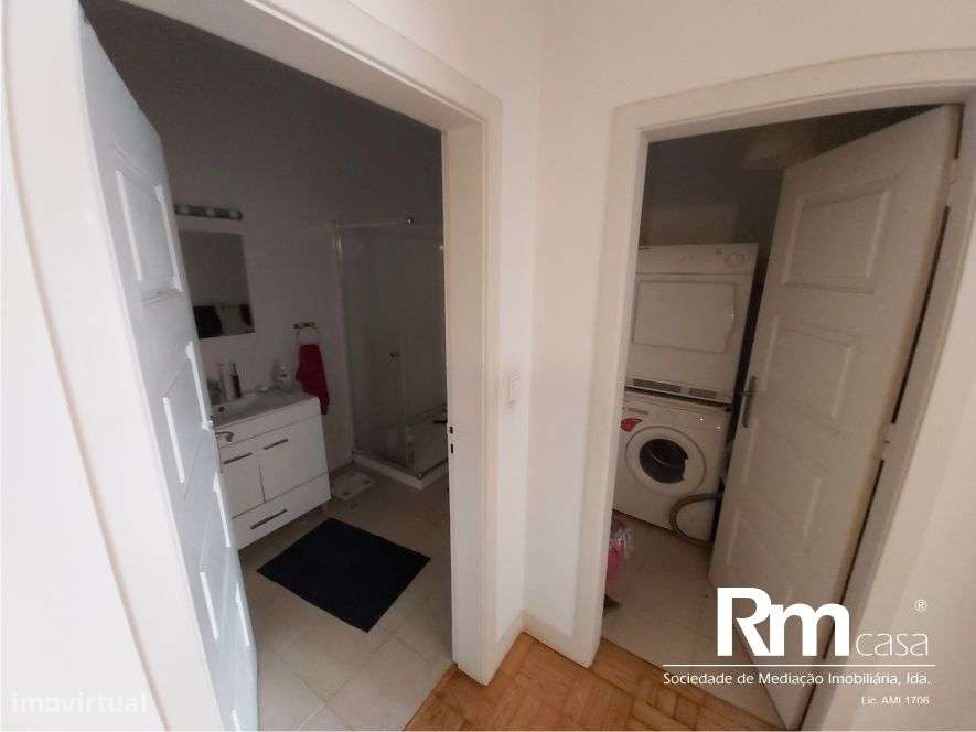 excelente prédio na Av. Emidio Navarro, junto ao Parque da Cidade-51