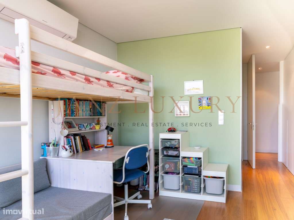 Moradia T4 Contemporânea com Vista Mar Total e Rooftop | Paço de Arcos-23