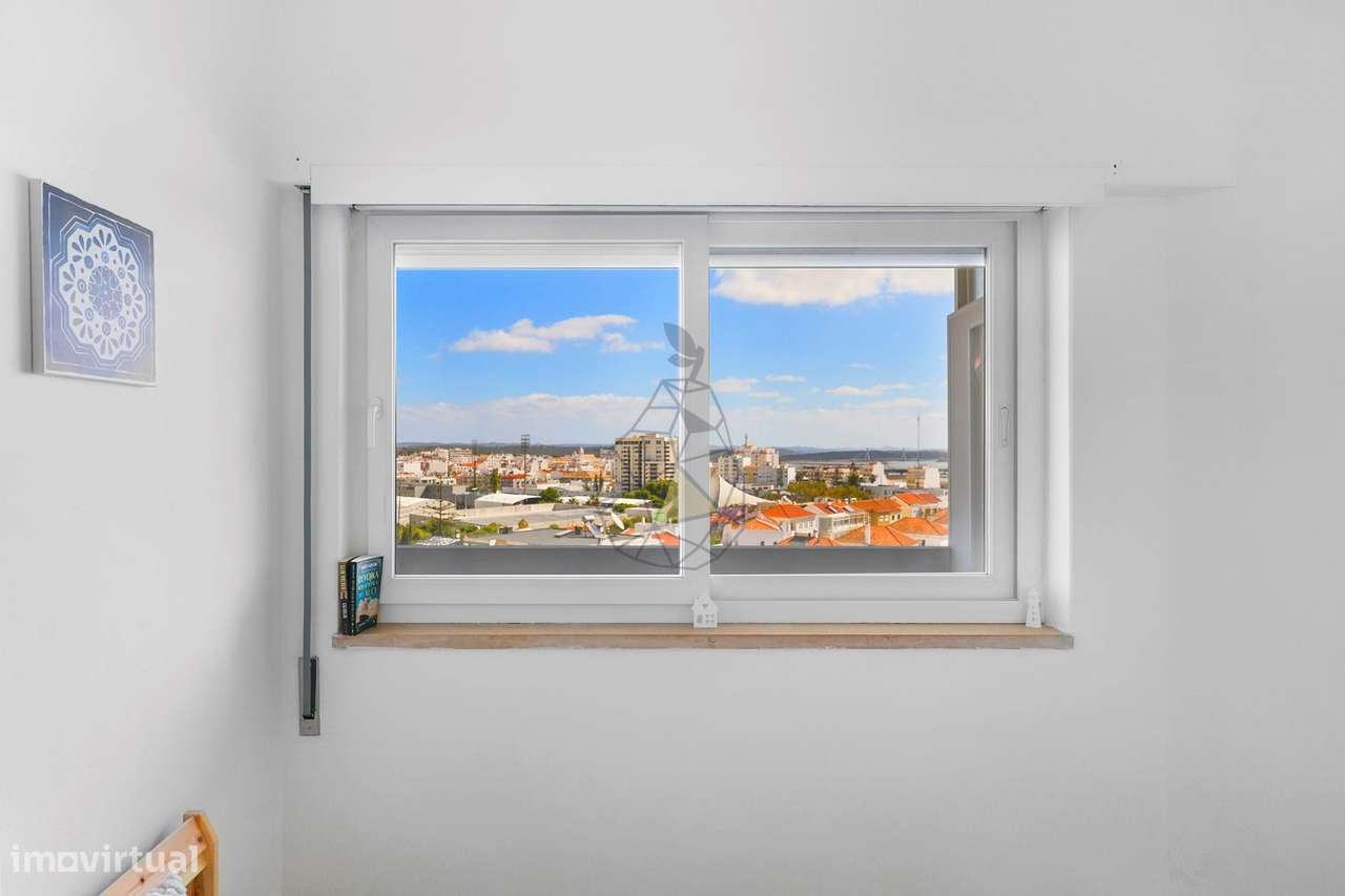 Apartamento Renovado T1 no Centro de Portimão-18