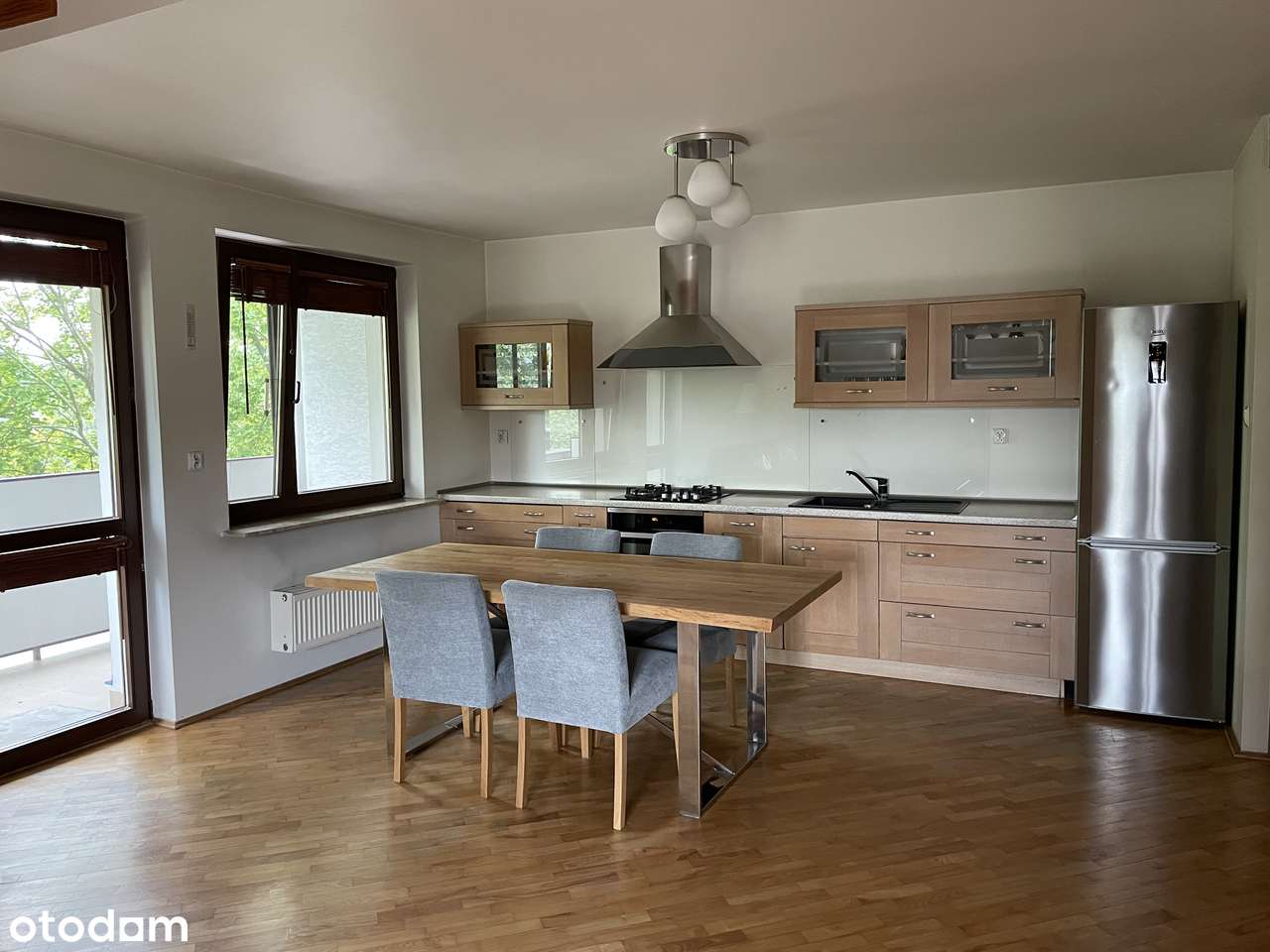 Przestronne Dwupoziomowe Mieszkanie w Dobrej Lokalizacji - Pełny obrazek: 5/20