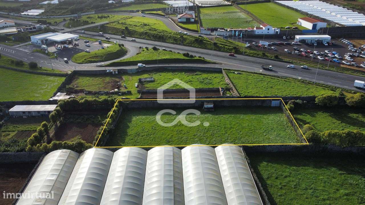 Terreno com 2.140,00 m2 - Rosto do Cão (São Roque) - Ponta Delgada - Grande imagem: 5/17