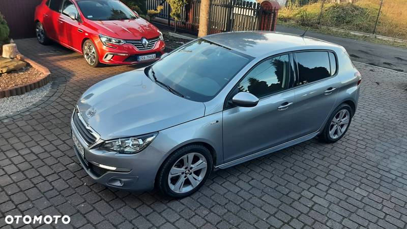 Peugeot 308 1.6 BlueHDi Style S&S - 12