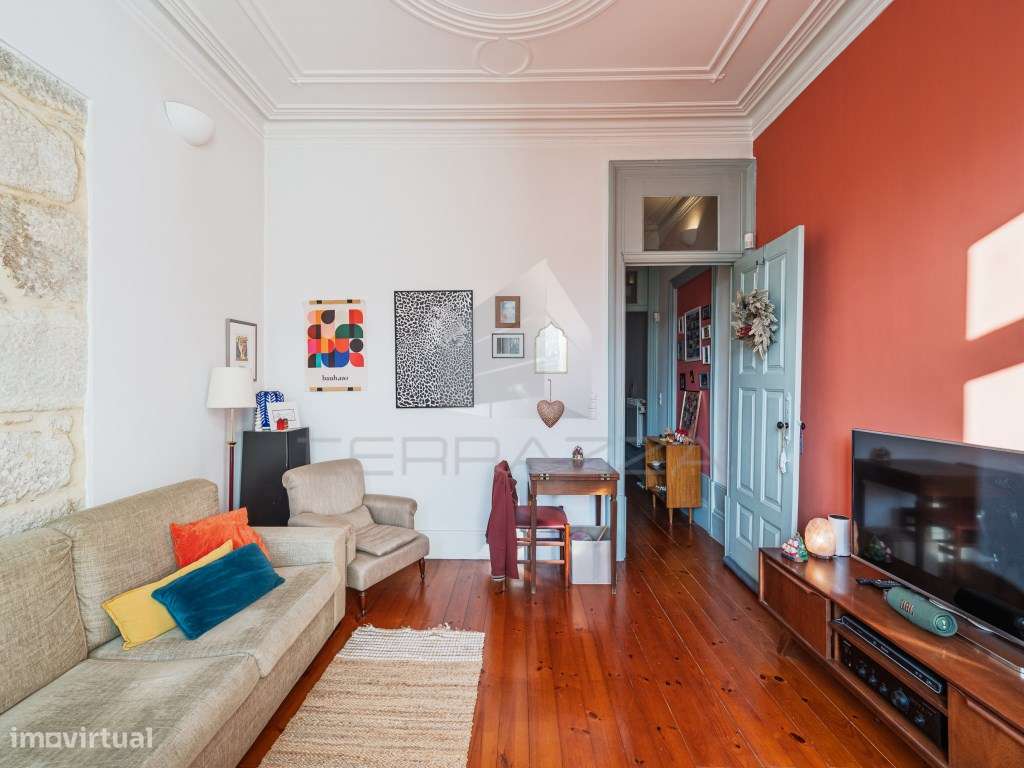 MORADIA INDEPENDENTE EM FRENTE AO JARDIM ARCA D'ÁGUA - PARANHOS - P...-9