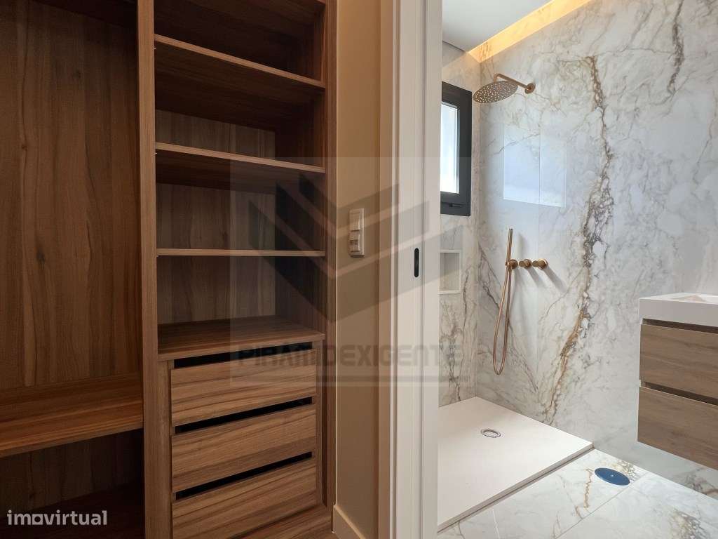 CHARMOSA! Moradia Construção NOVA Isolada, Azeitão! Central!-21