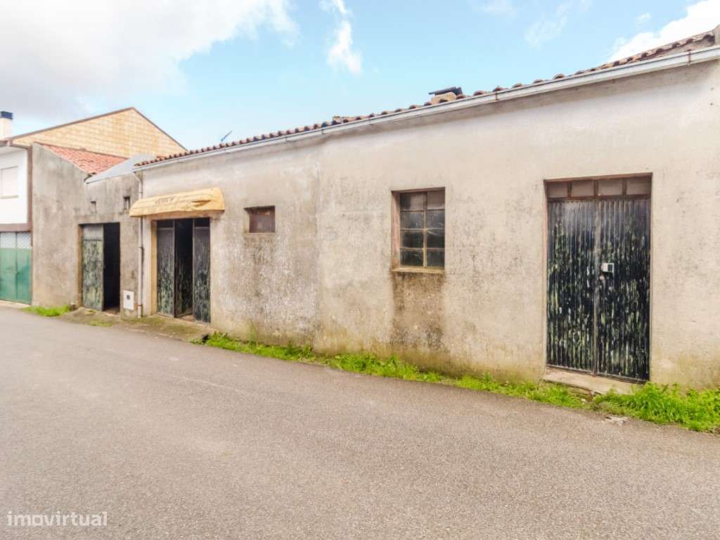 Moradia M1 - Enxofães, Ideal para investidor! - Grande imagem: 2/20