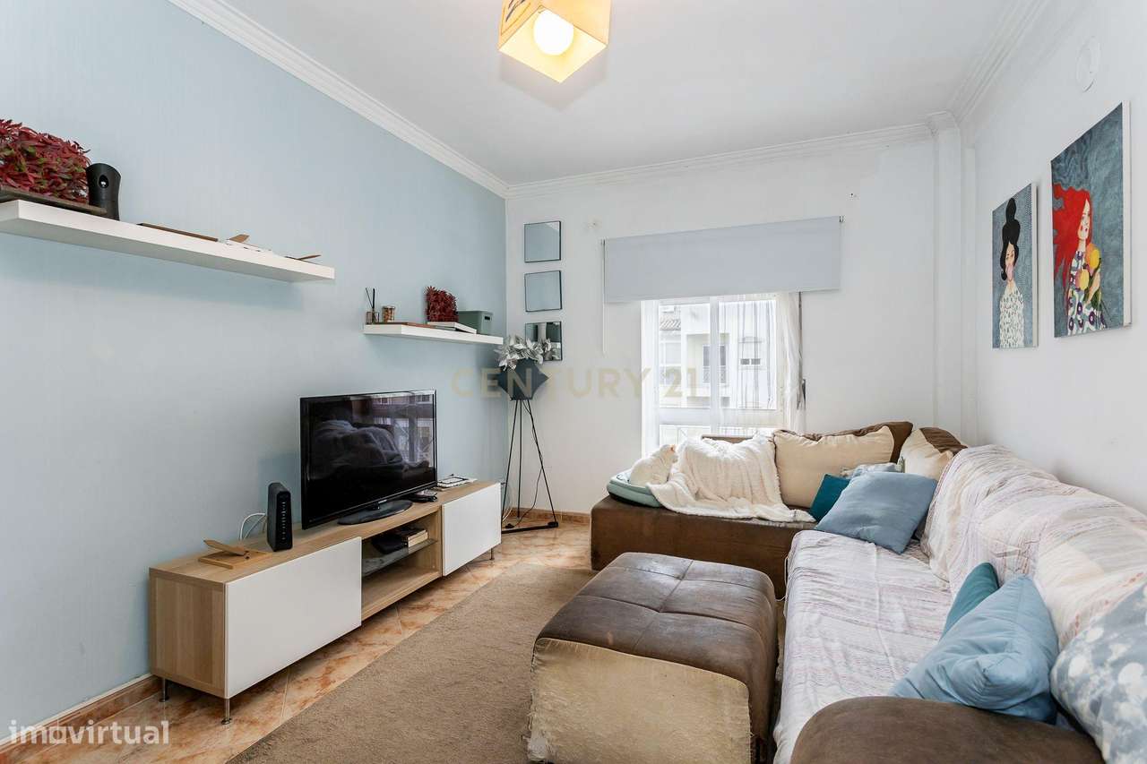 T3 transformado em T2 com 2 varandas e um pequeno terraço com churrasq - Grande imagem: 4/25