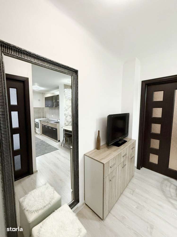 LUX l Garsoniera Calea București - Sărari - Imagine principală: 4/6