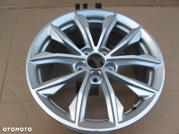 ALUFELGA AUDI Q5  80A 8x17 ET39 5x112 80A601025 - 1