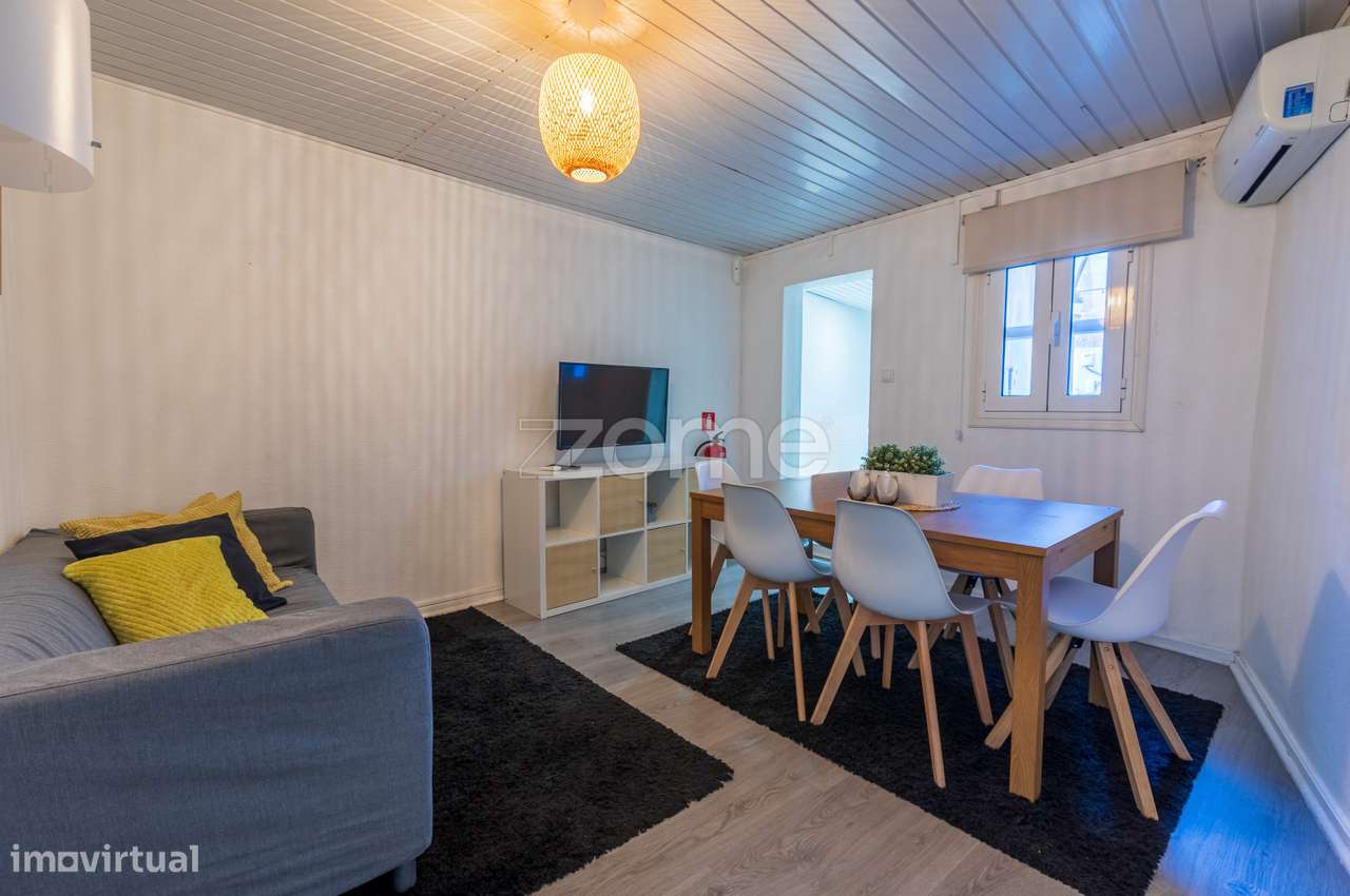 Prédio no Centro Histórico de Guimarães - Grande imagem: 5/21