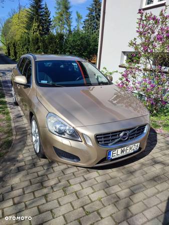 Volvo V60 D3 Momentum - 3