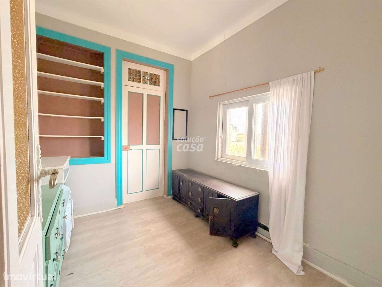 Andar Moradia T3 a 400 metros da Estação de Comboio de Coimbrões!-11