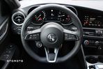 Alfa Romeo Giulia 2.0 Turbo Veloce Q4 - 11