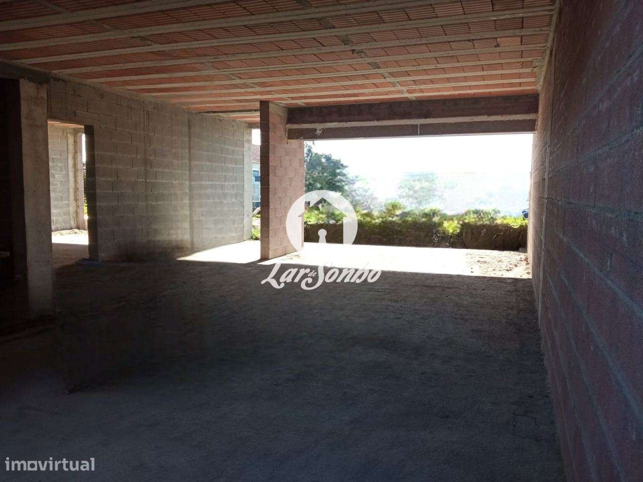 Moradia térrea T3 em Vila Verde - Grande imagem: 4/32