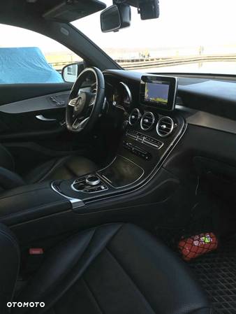 Mercedes-Benz GLC 300 Coupe 4Matic 9G-TRONIC AMG Line - 8