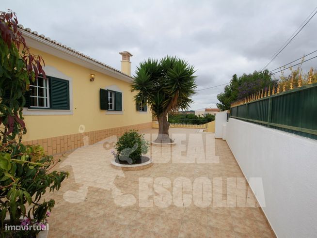 MORADIA V4 ALVOR 1200 000€-10