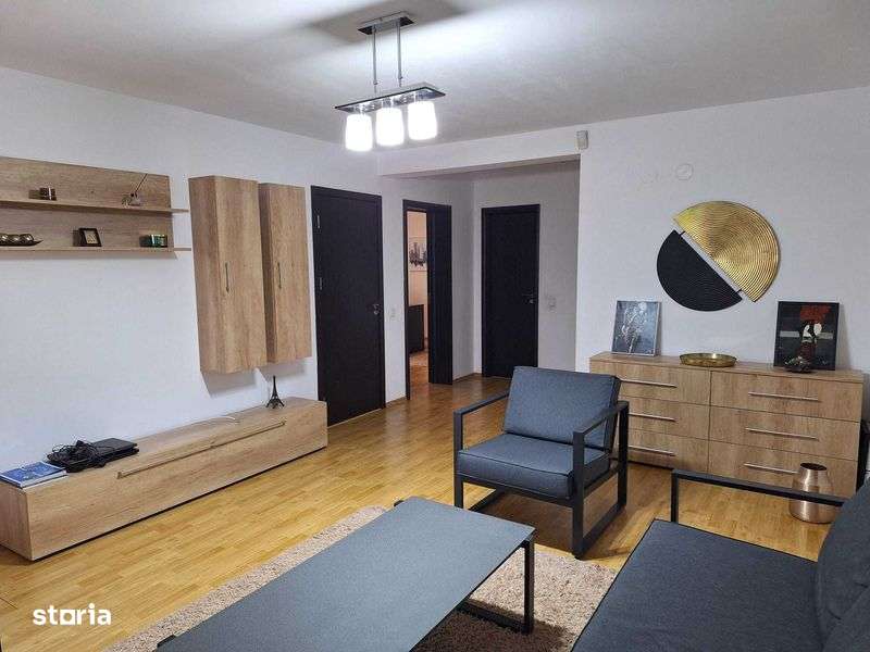 Casa P+1 de vanzare - Imagine principală: 4/8