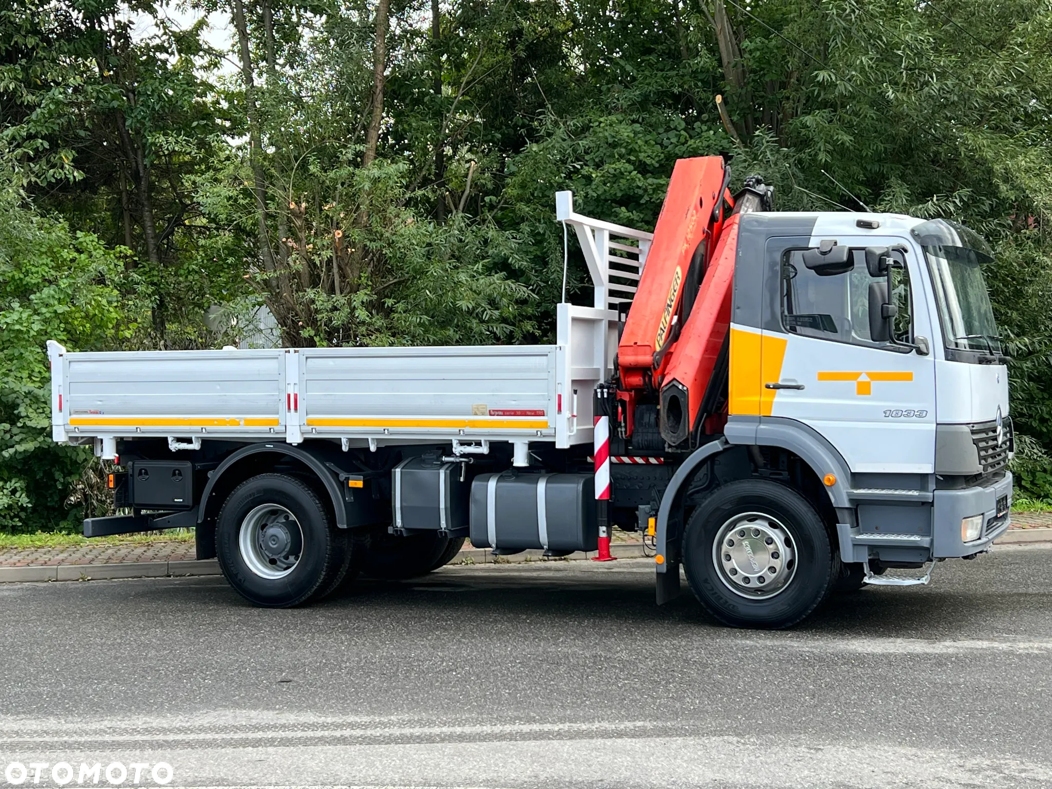 Mercedes-Benz * MERCEDES ATEGO 1833 KIPER WYWROTKA  4x2 KRAN PALFINGER PK 12500 BARDZO DOBRY STAN - 8