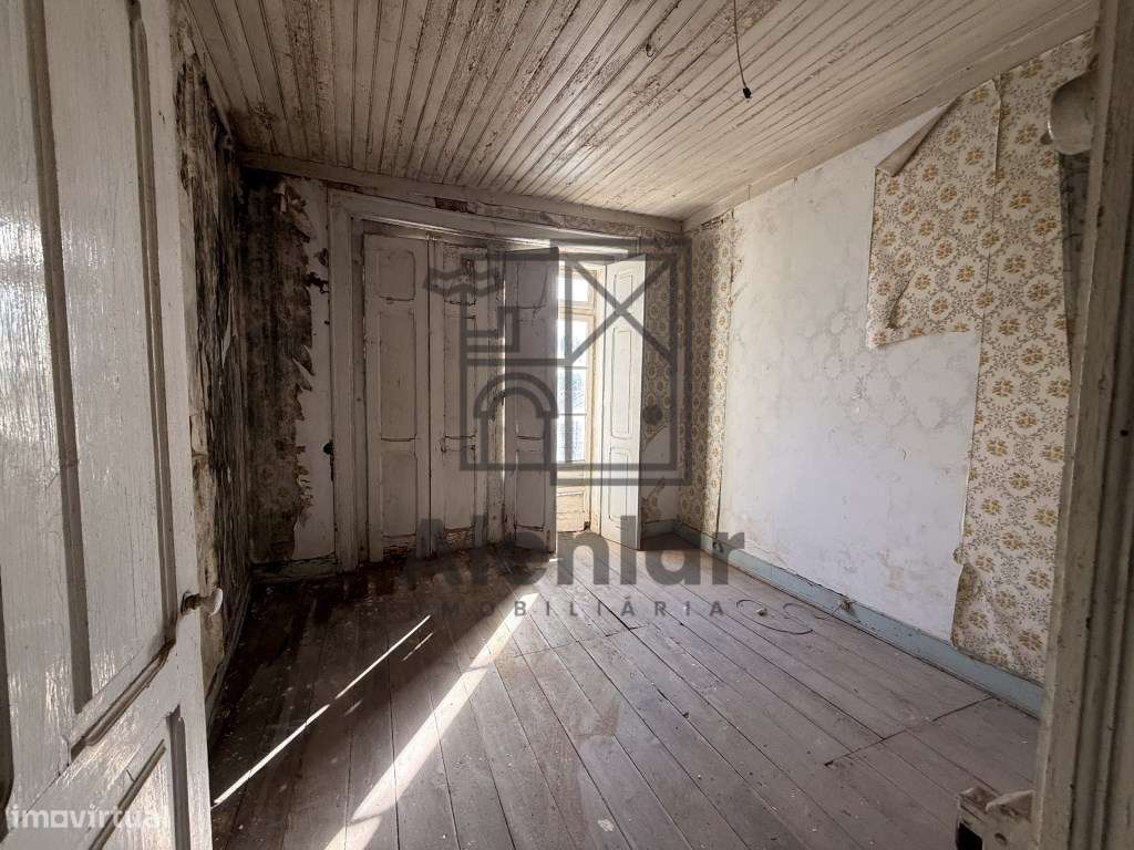 Oportunidade de Investimento no Centro Histórico de Alenquer - Bair...-29