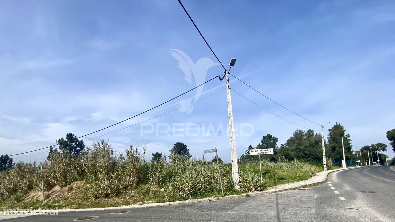 Terreno Urbanizável para Construção Habitacional - Grande imagem: 3/15