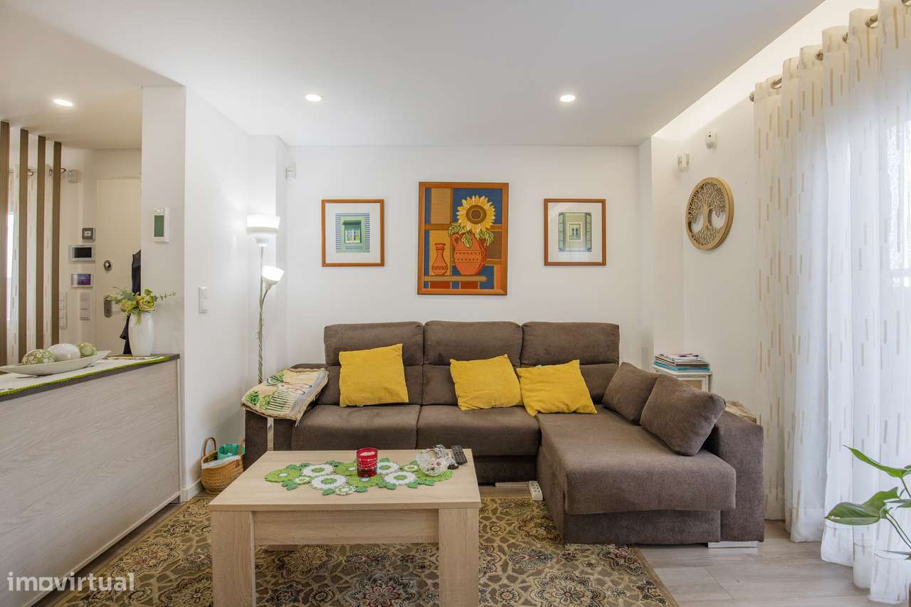 Moradia T3+1 garagem box jardim Quinta do Conde Sesimbra-4