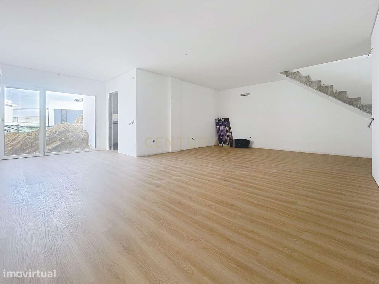 Moradia Geminada T4 no Casal do Marco Com Piscina - Grande imagem: 5/20