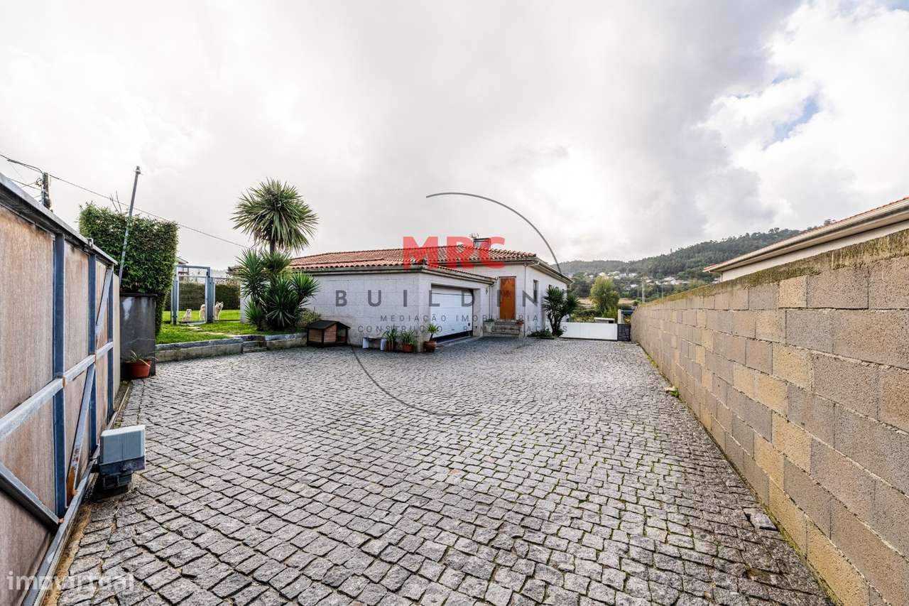 Moradia de Charme Térrea  V3 + V1-10