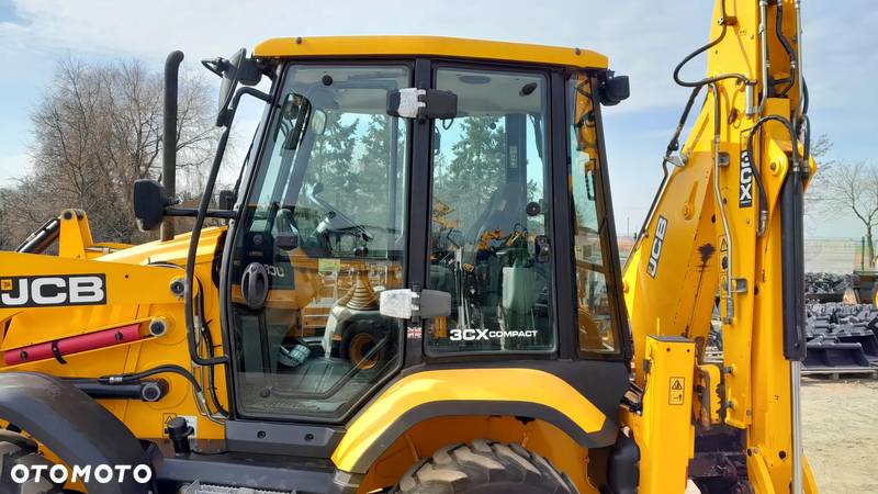 JCB 3CX COMPACT 2016R SUPER - 10