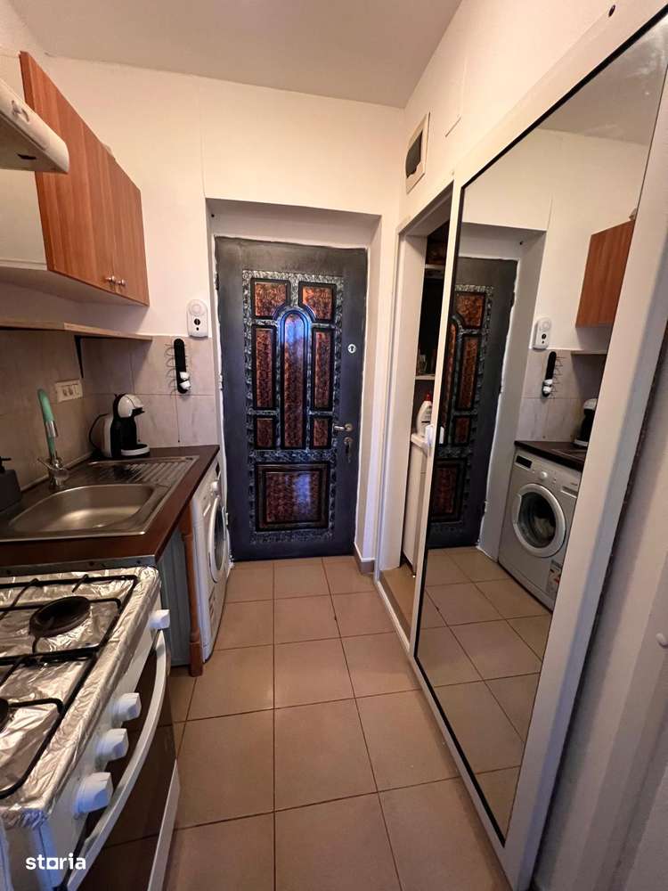 Garsoniera placuta-0