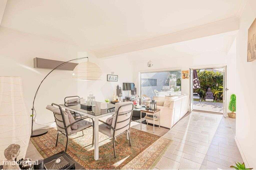 Excelente Moradia T4 no Condomínio Casas da Azóia a 5 min. do Cabo Esp - Grande imagem: 5/33