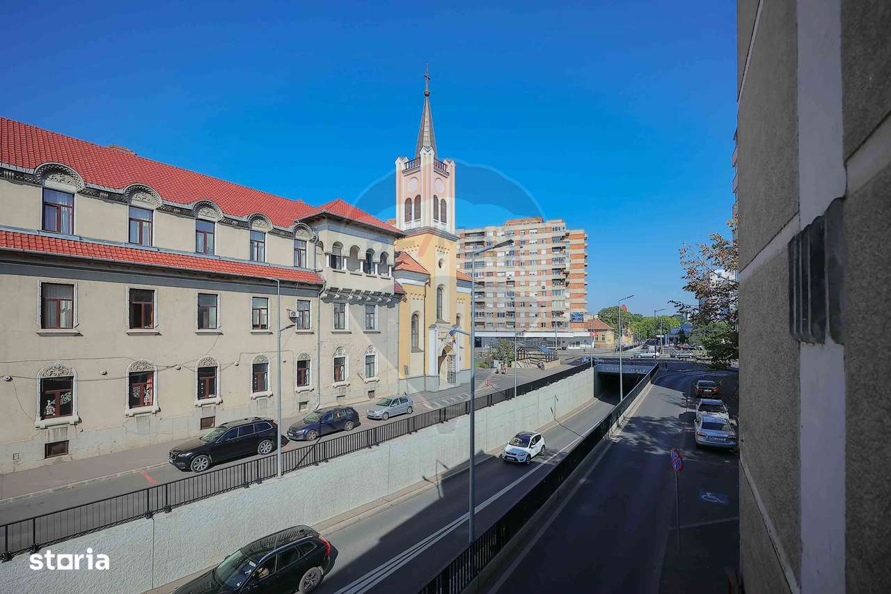 Apartament cu 2 camere de vânzare în zona Ultracentralǎ - Imagine principală: 3/18