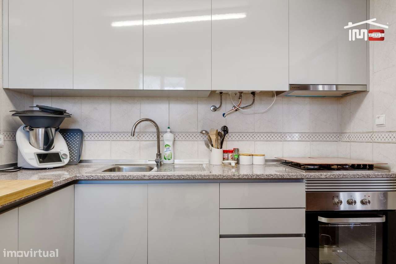 Fantástico Apartamento T3 Remodelado - Afonsoeiro - Grande imagem: 4/28