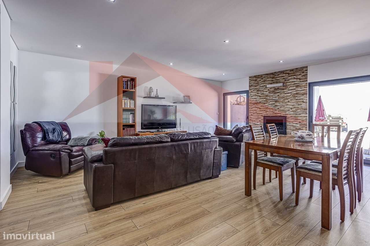 Moradia T3 Sobralinho - Alverca - Grande imagem: 4/31