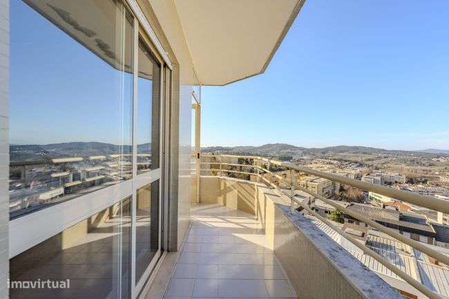 Apartamento T3 em São vicente, junto ao centro-24