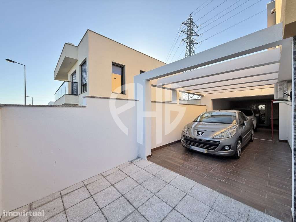 Moradia Isolada T4 Nova com Piscina Aquecida | Caparica | Conclusão...-49