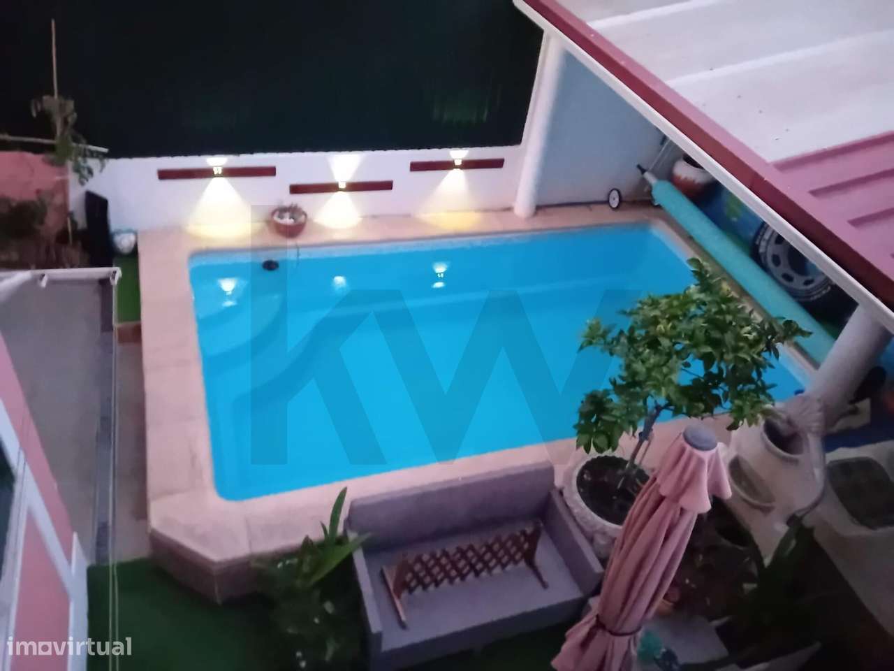 Moradia T3+2 com Piscina e Cave Independente — Quinta do Conde-9