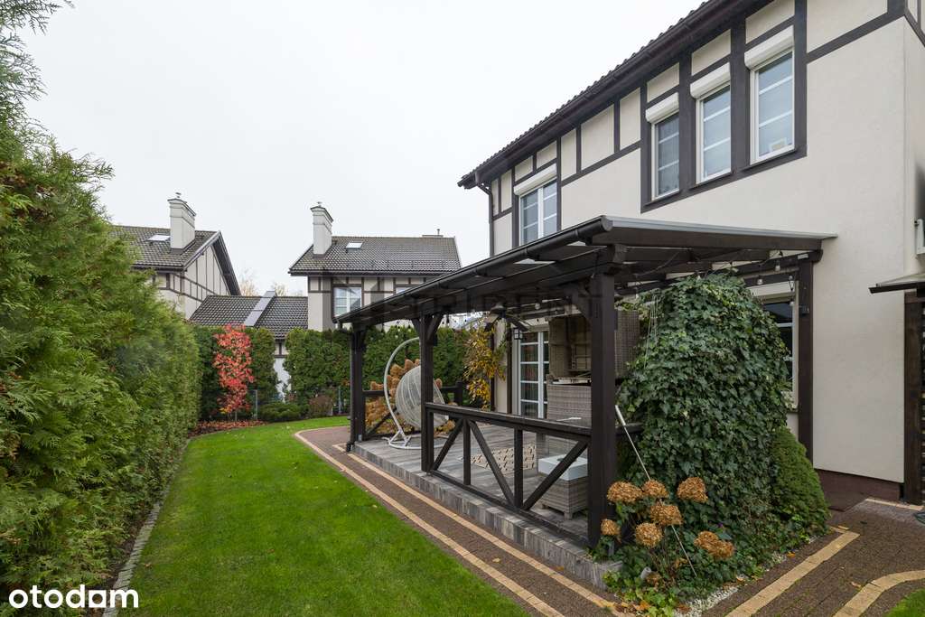 Przestronny dom na strzeżonym osiedlu - Józefosław-17