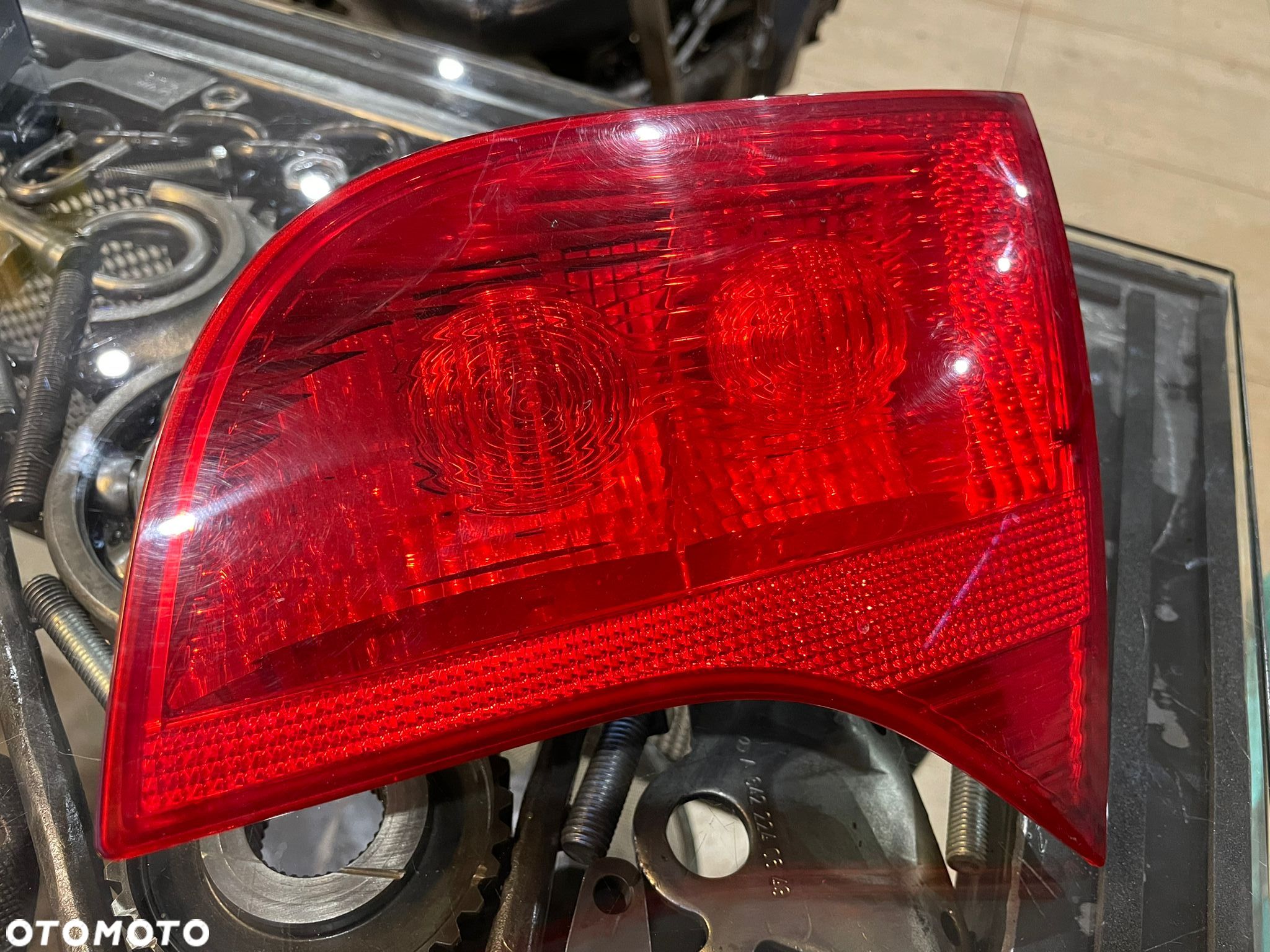 Lampa tył prawa Audi A4 B7 kombi 8E9945094 - 1