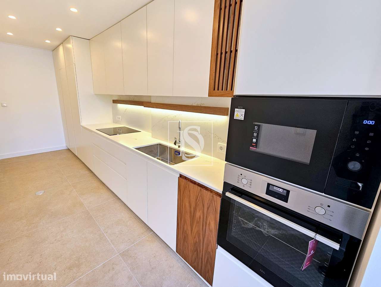 Apartamento T3 Renovado em Campo Pequeno - Grande imagem: 5/19