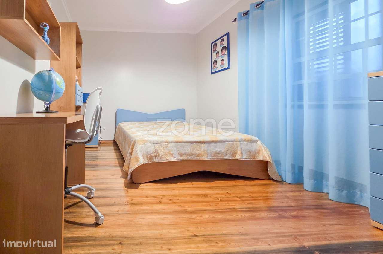 Moradia T4+1 na Ilha do Pico com Terraço Panorâmico e Vista Mar-13