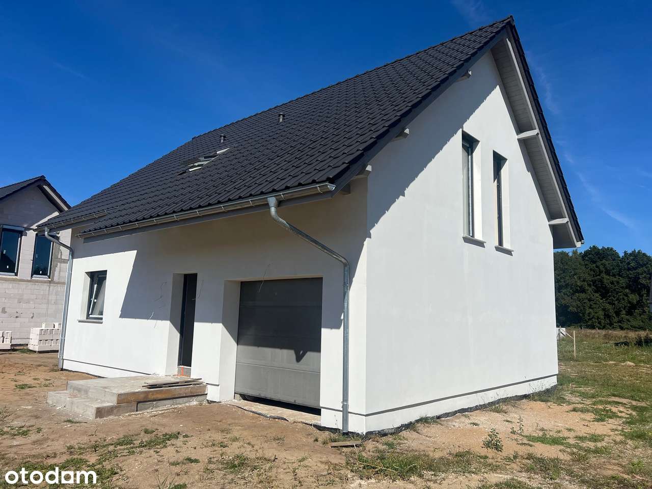 Dom wolnostojący, piętrowy nowowybudowany-3