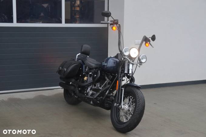 Harley-Davidson Softail Cross Bones - 18