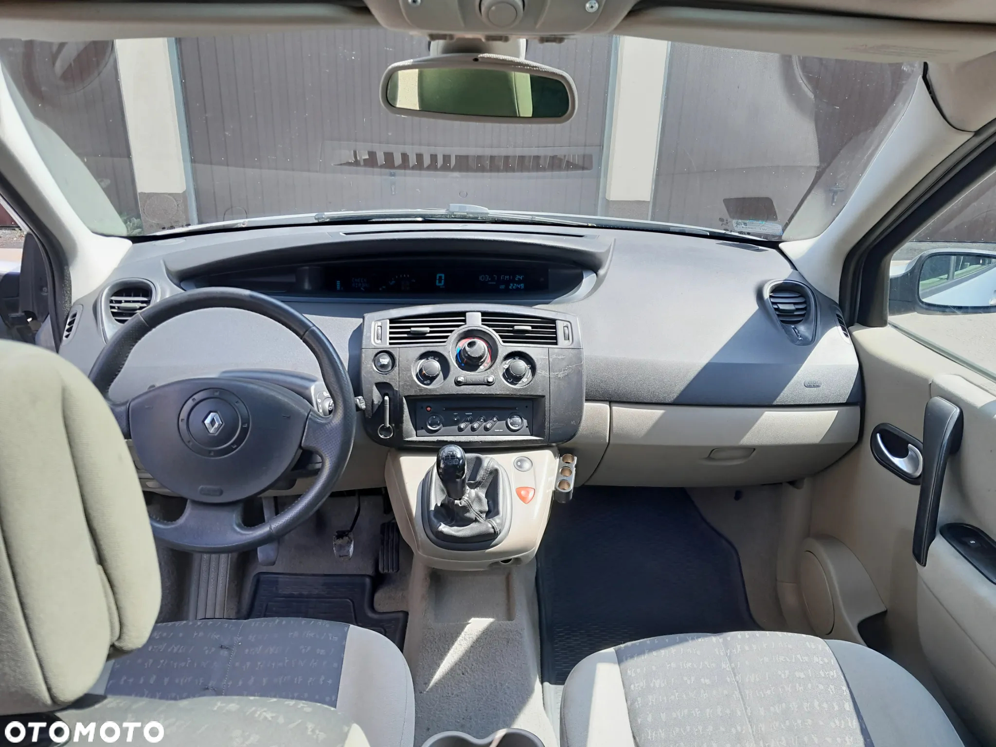 Renault Scenic - 8