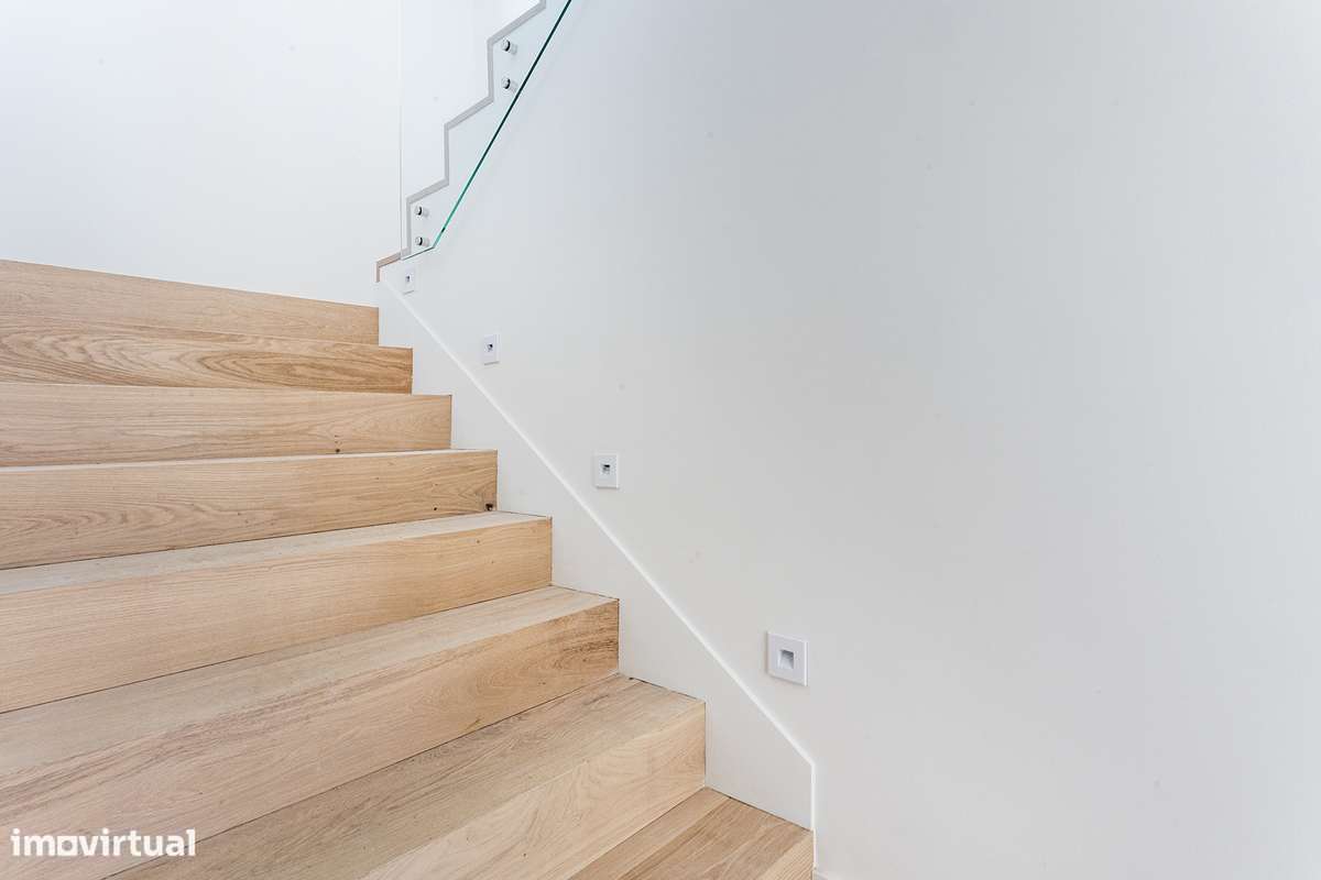 A estrear Villa T4 em Birre, Cascais-15