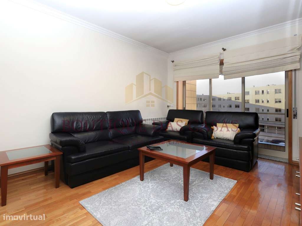 T2 no Edificio Penedo - Varandas e Box Fechada - Grande imagem: 3/33